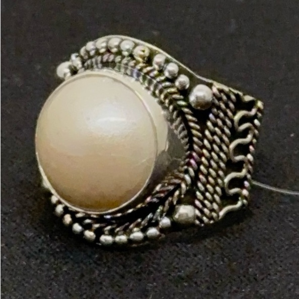 Sterling Silver Mabé Pearl Ring